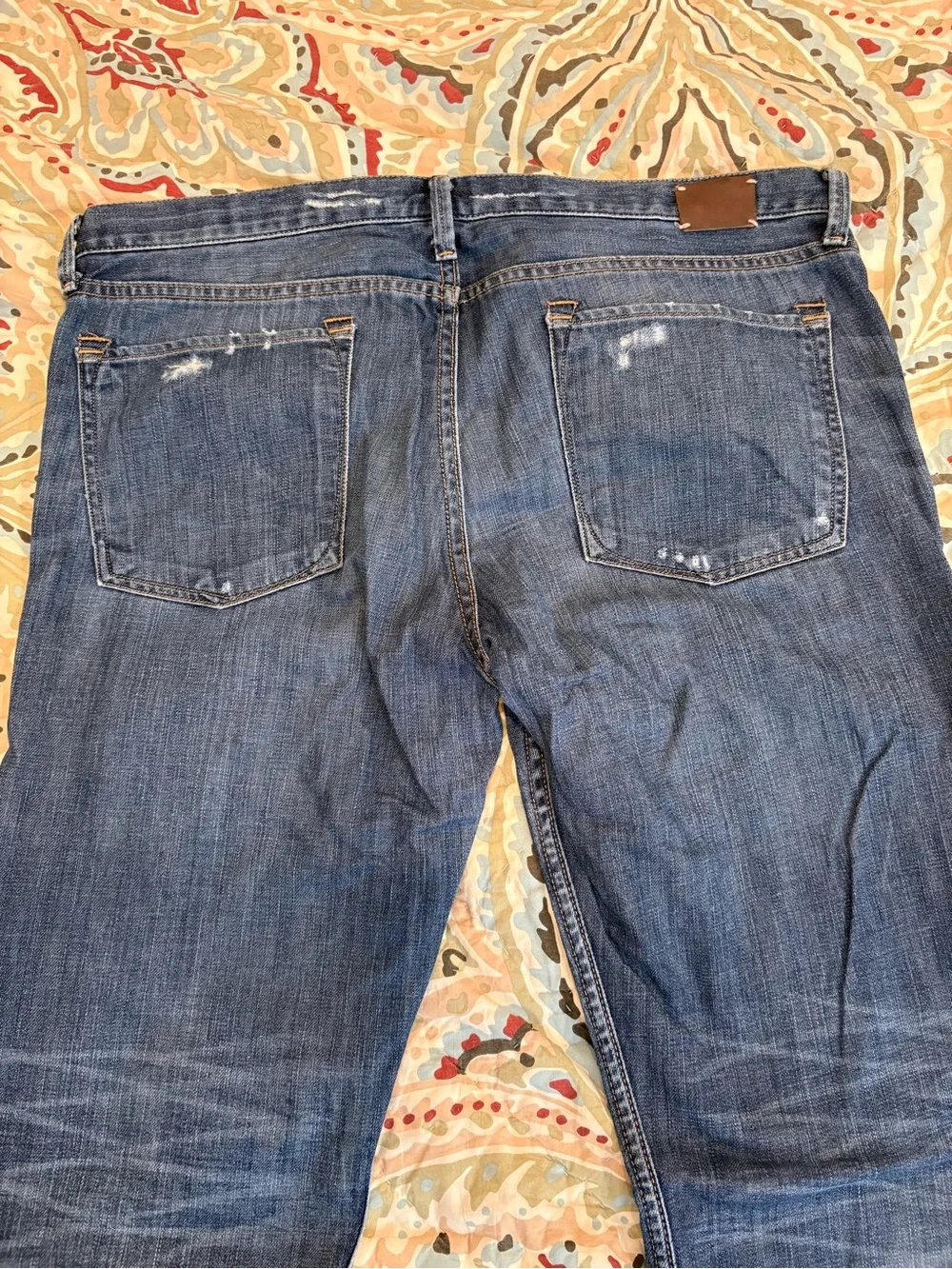 Men’s Distressed Blue Jeans - Classic Dark Wash Straight Leg 32 2009 EUC Vintage